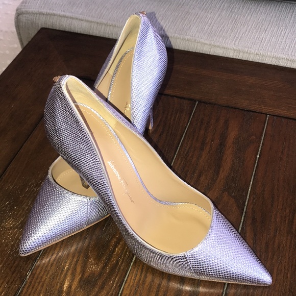 Salvatore Ferragamo light purple snakeskin pumps. Size 7C. Never worn - Picture 8 of 8